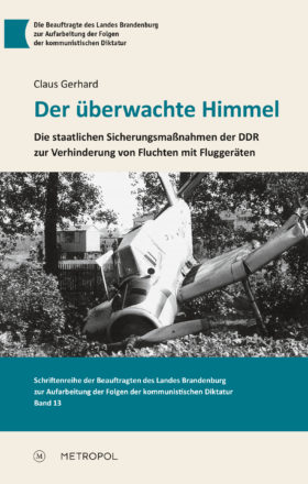 Claus Gerhard: Der überwachte Himmel  – Rezension
